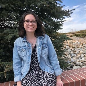 Meet your Posher, Maya